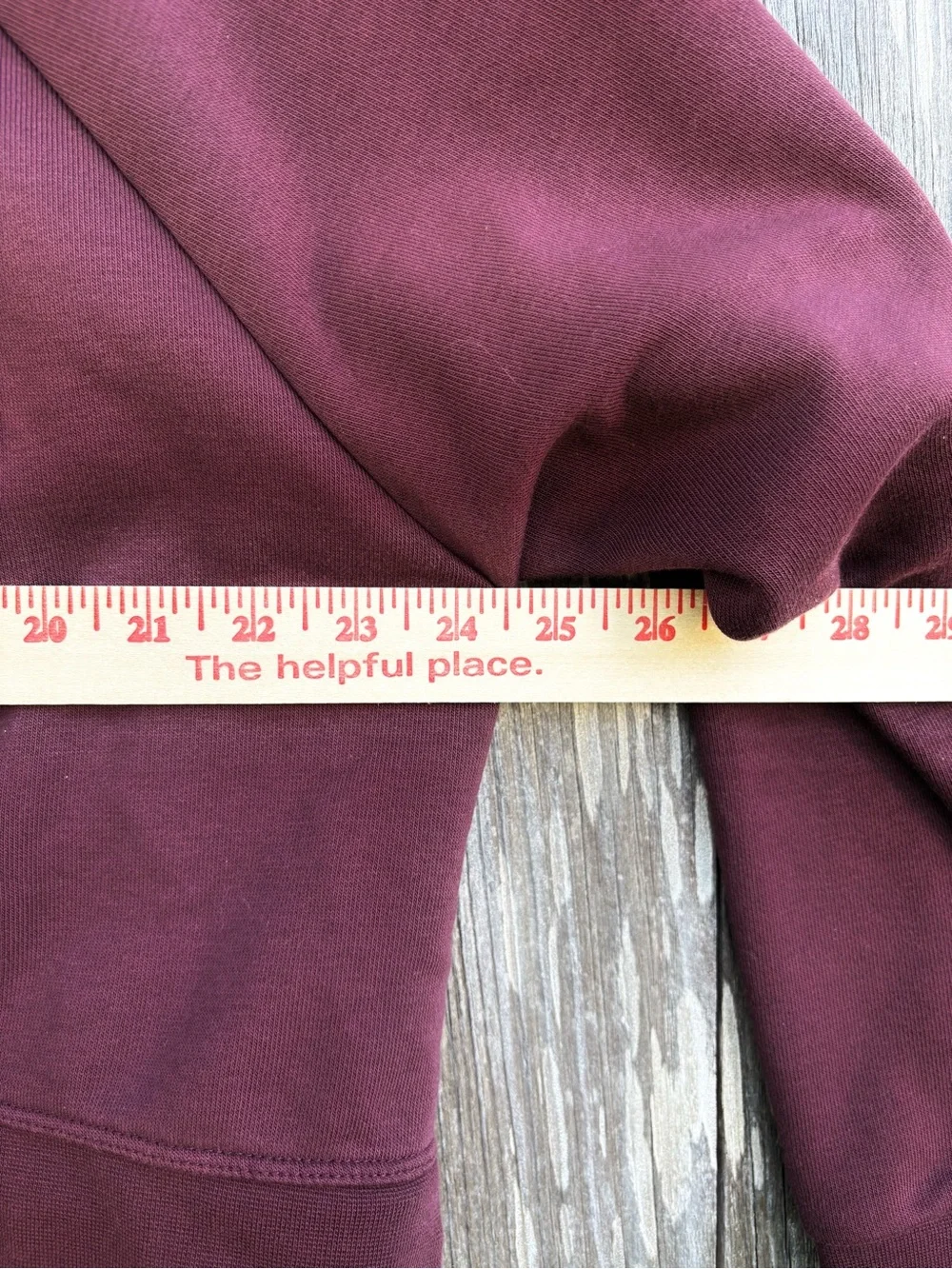 Nike women’s crewneck cropped dri-fit top burgundy size large